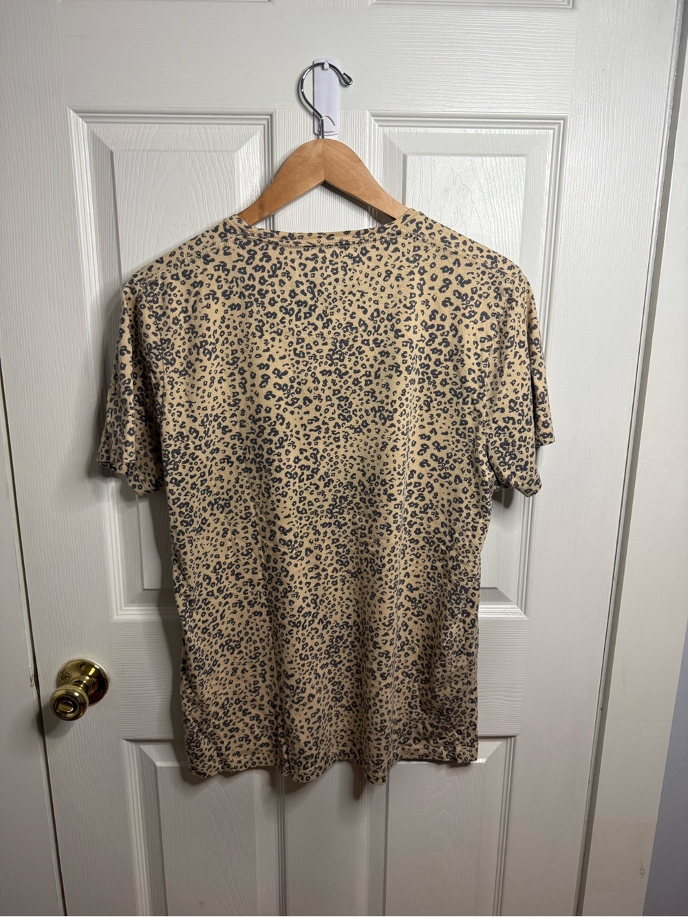 Abercrombie & Fitch Men's Animal Print Tee Leopard Print Sz L - Picture 2 of 2